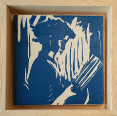 Edith Brouwer, Lezen 2 blauw enkel, 75 euro, Linodruk op hout in baklijst, 10x10x3 cm