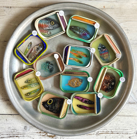 Ortaire de Coupigny, Small tins square, 145 euro, Mixed media in original fishtin.