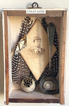 Antje Weber, Pickey Eater, 150 euro, Mixed Media in vintage drawer, 10,5x16,5x5 cm