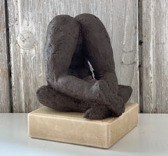 Anna Hulzink, Yoga, Keramiek, 10x7x7 cm, €.150,-