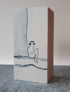 Edith Brouwer, Cipres 5, 85 euro, Ets op blok zonder ljist, 10x5x3,5 cm