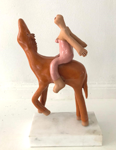 Kiki Demelinne, Paard met ruiter, Keramiek, 23x15x7 cm, €.200,-