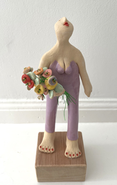 Kiki Demelinne, Bloemetjes, 150 euro, Keramiek, 23x8x6 cm
