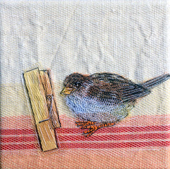 Nicole Ladrak, Op de waslijn 3, Textiel, 15x15 cm, €.100,-