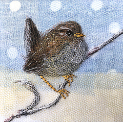 Nicole Ladrak, Winterkoninkje in de sneeuw, 65 euro, Textiel, 10x10 