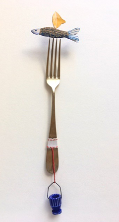 Tamar Rubinstein, Visemmer, Gemengde techniek/collage met vork, 30x7 cm, €.95,-