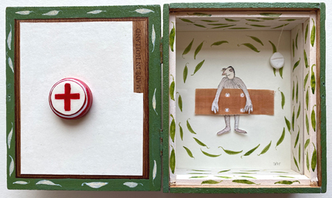 Tamar Rubinstein, Nachtrust 1, 150 euro, Gemengde techniek/collage in sigarenkistje, 12x21x4 cm