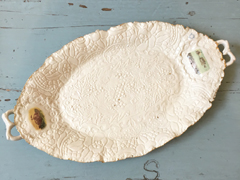 Joke Schole, Ovale Schaal, Porcelein en bladgoud, 32x18 cm, €.145,-