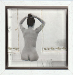 Annette van Waaijen, Op de badrand, Gemengde techniek met foto in baklijst, 10x10 cm, €.145,-