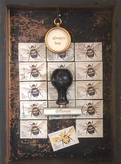 Antje Weber, Always bee different, Gemengde techniek/collage in doos, €.120,-