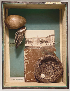 Antje Weber, Just Wing it, 150 euro, Gemengde techniek in vintage kastje, 25x20x9 cm
