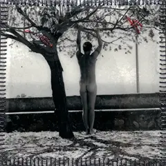 Annette van Waaijen, Rondhangen, Mixed media with photo and embroidery thread, 10x10 cm, €.110,- (also on commission from 175 euro)