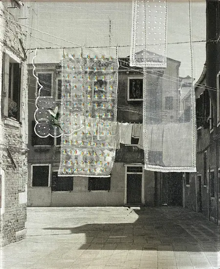 Annette van Waaijen, Witte was Venetie I, Mixed media with photo in wooden frame, 30x24 cm, €.395,-