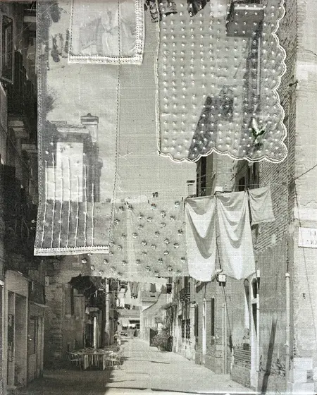 Annette van Waaijen, Witte was Venetie II, Mixed media with photo in wooden frame, 30x24 cm, €.395,-