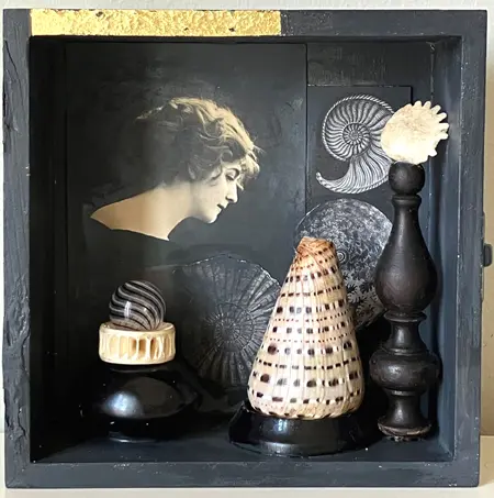 Antje Weber, about beauty, 130 euro, Mixed media and collage in wooden box, 6x15x15 cm