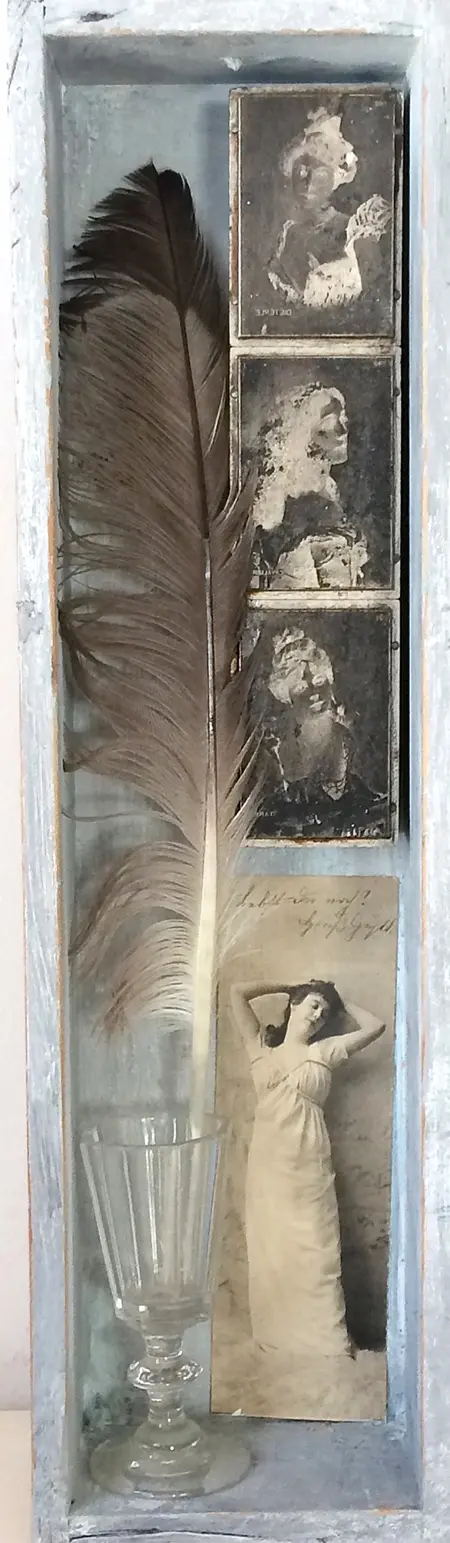 Antje Weber, Are you still alive, Mixed media/collage in old wooden box, 9,5x35 cm, €.130,-,-