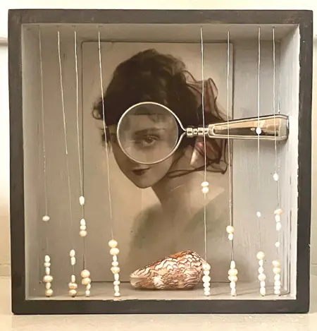 Antje Weber, Discover beauty, 120 euro, Mixed media in old box, 15x15x7 cm