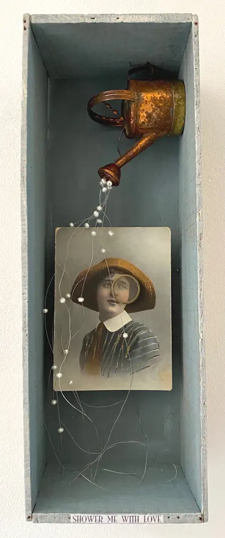 Antje Weber, Shower me with love, 130 euro, Mixed media in box, 11,5x30x8 cm