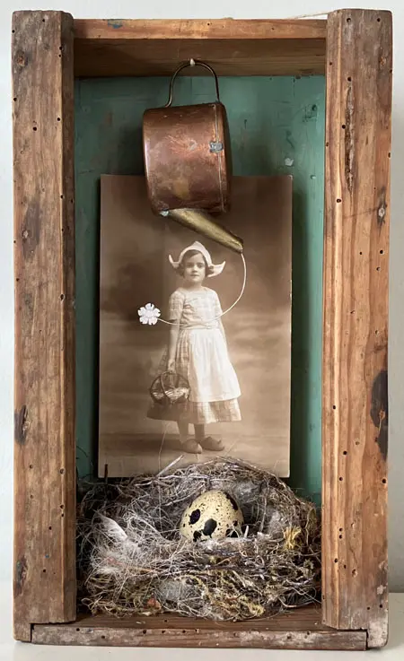 Antje Weber, Spring, 130 euro, Mixed media and collage in wooden box, 15x24x8 cm