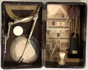 Antje Weber, Up!, 110 euro, Mixed media with ivory and ebony in vintage box, 19x14s5 cm