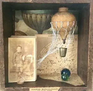 Antje Weber, Viagens marvilhosas, Mixed media/collage in wooden box, 15x15x8 cm, €.150,-