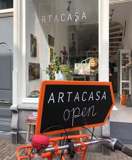 The gallery window