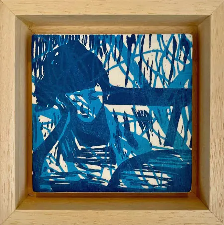 Edith Brouwer, Lezen 1, 75 euro, Linocut on wood in wooden frame, 10x10 cm