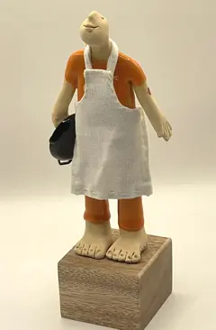 Kiki Demelinne, Kok, 125 euro, Ceramic and mixed media, 22 cm