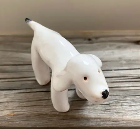 Kiki Demelinne, Wit hondje, 33 euro, Ceramic, 8x5x3 cm