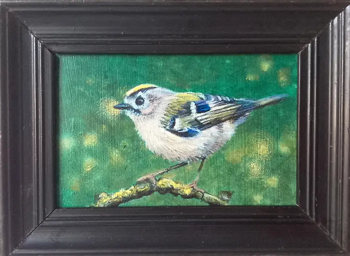 Liebet Milort, Goudhaan in het groen, 175 euro, Acrylic and chalk in vintage frame, 18x13 cm