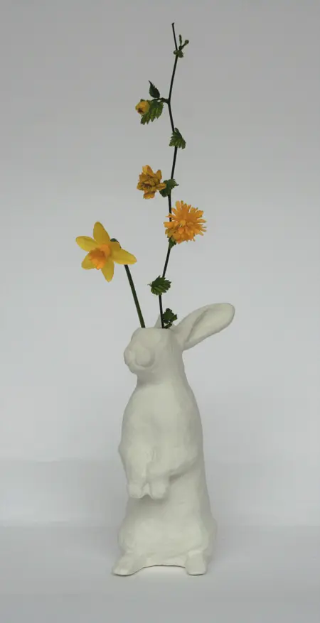 Liesbet Milort, Haas vaasje, Ceramic, 24x12x7 cm, €.69,- euro