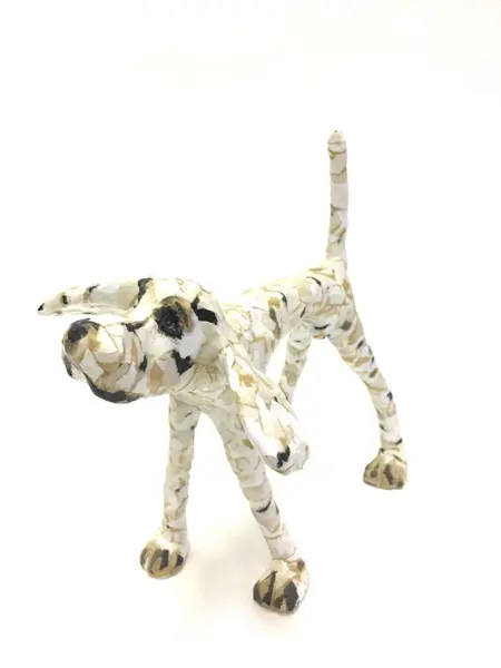 Marijke Janssen, Coming Home Wit, Mixed media, 30x28x14 cm, €.275,-