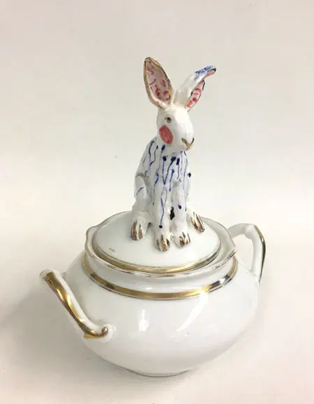 Marijke Janssen, Sugar, 225 euro, Ceramic on vintage sugar bowl, 21x17x14 cm