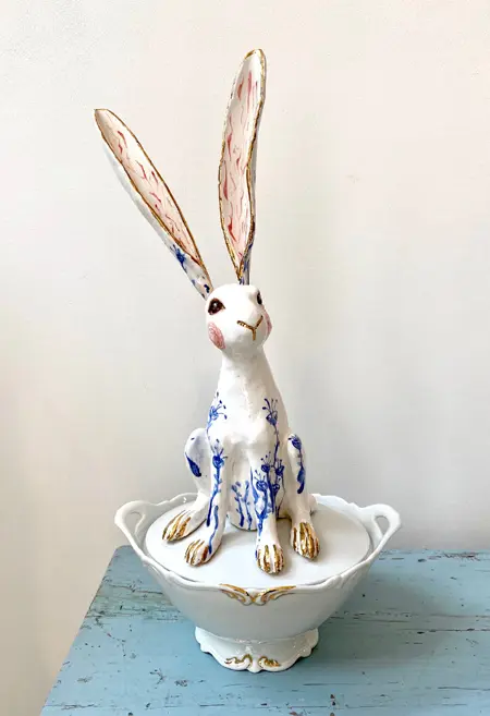 Marijke Janssen, Summer Time, Ceramic on old tureen, 50x25 cm, €.595,-