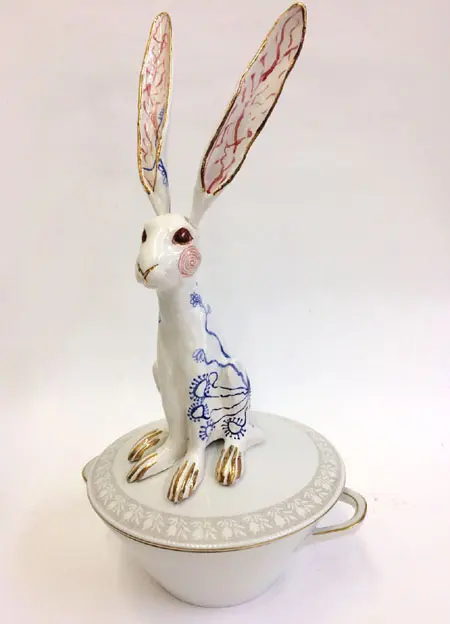 Marijke Janssen, Zonnedauw, Ceramic on old tureen, 45x25x25 cm, €.450,-