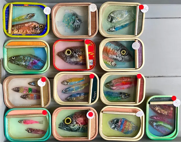 Ortaire de Coupigny, Small tins, 145 euro, Mixed media in original fish tin.