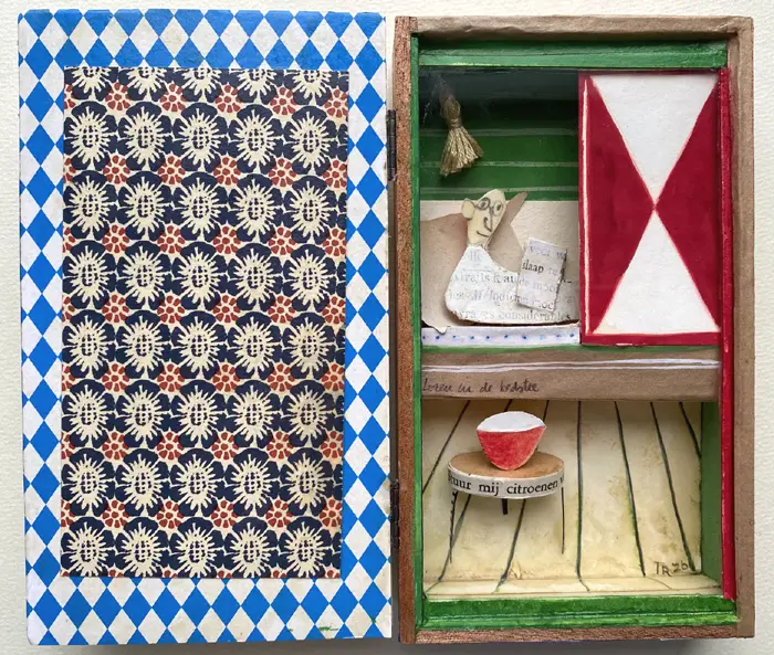 Tamar Rubinstein, Lezen in de bedstee, 165 euro, Mixed media in cigar box, 15x17x3