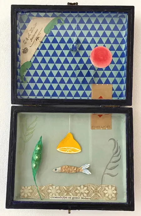 Tamar Rubinstein, Onder water, 175 euro, Mixed media in old cutlery box, 22x17 cm