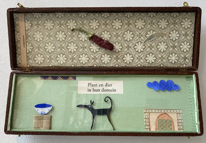 Tamar Rubinstein, Plant en dier in hun domein, Mixed media in cutlery box with glass, 22x32 cm, €.165,-
