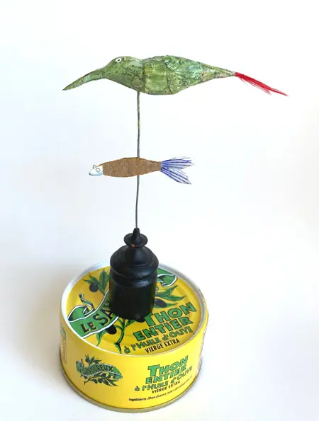 Tamar Rubinstein, Tonijnvogel, 155 euro, Mixed media with tuna tin, 10x17 cm