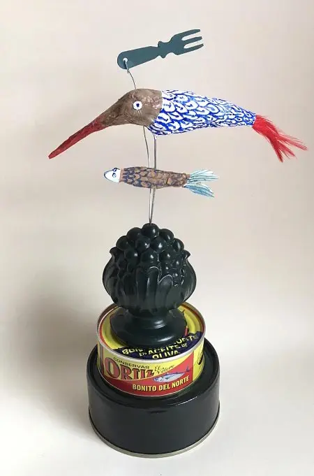 Tamar Rubinstein, Tonijnvogel en Artijok, 125 euro, Mixed media with fish tins, 13x20 cm