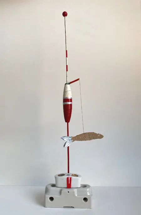 Tamar Rubinstein, Vishengel, 125 euro, Mixed media with porcelain, wood and paper, 7x31 cm