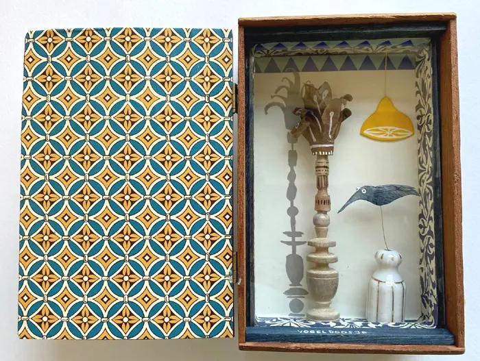 Tamar Rubinstein, Vogeldoosje, 165 euro, Mixed media in cigar box, 16x21x5 cm