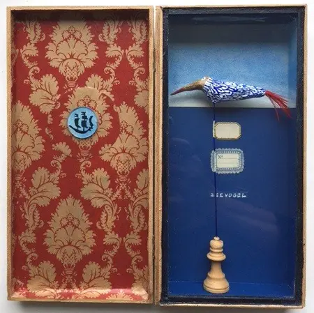 Tamar Rubinstein, Zeevogel, 175 euro, Mixed media in cigar box, 25x26 cm