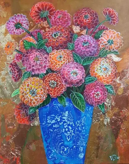 Vilma van den Berg, Zinnia's in blauwe vaas, Mixed media with gold leaf on canvas in wooden frame, €.50x40 cm, 345,- euro