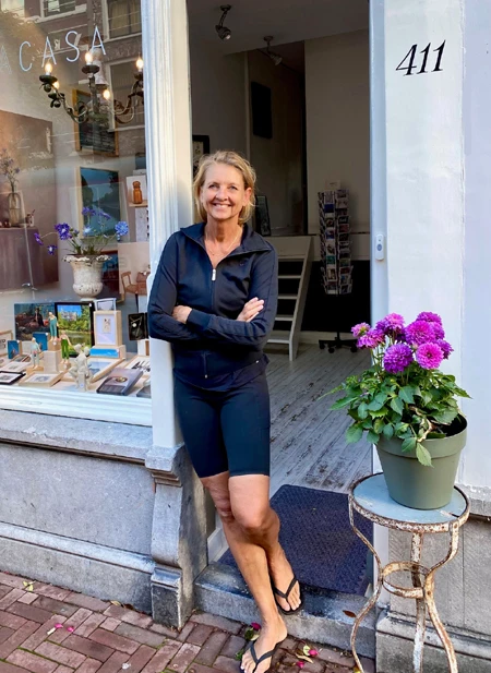 Wiebke van der Scheer in front of ARTACASA on the Kerkstraat