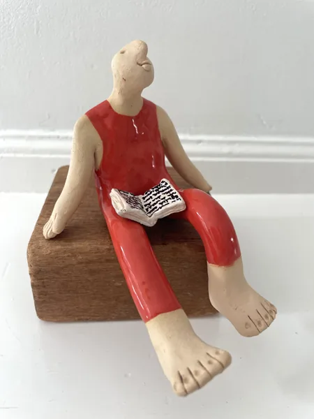 Kiki Demelinne, Boekenmannetje, 145 euro, Ceramic, 16x12x17