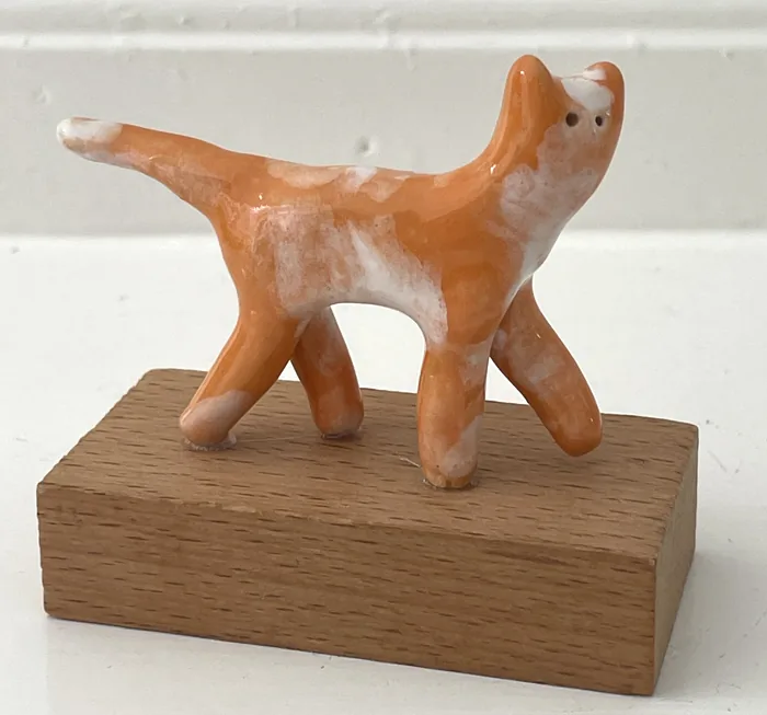 Kiki Demelinne, Rode kater, 50 euro, Ceramic, 6,5x7,5x5 cm
