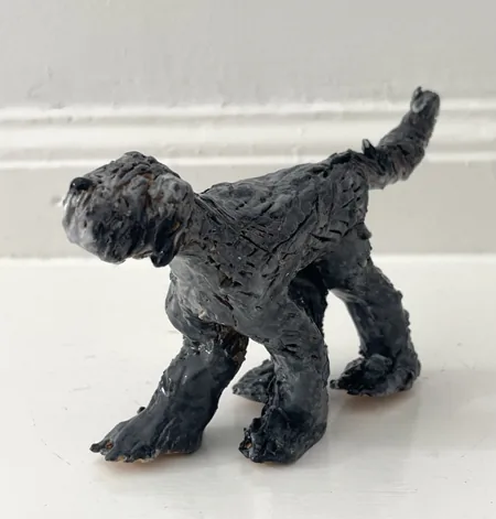 Kiki Demelinne, Wolfshond, 60 euro, Ceramic, 8x13x4 cm